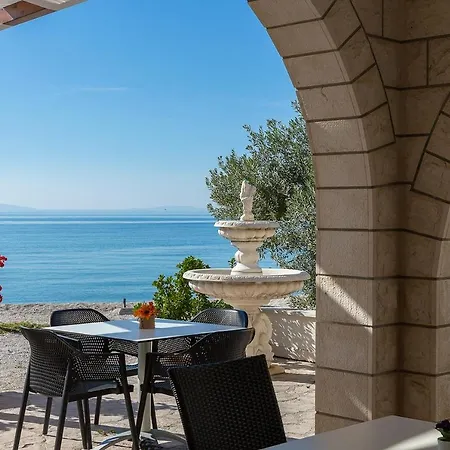 Homestay Kastelancic Podstrana