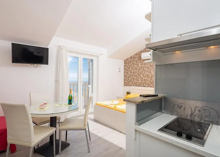 ホームステイ Kastelancic *