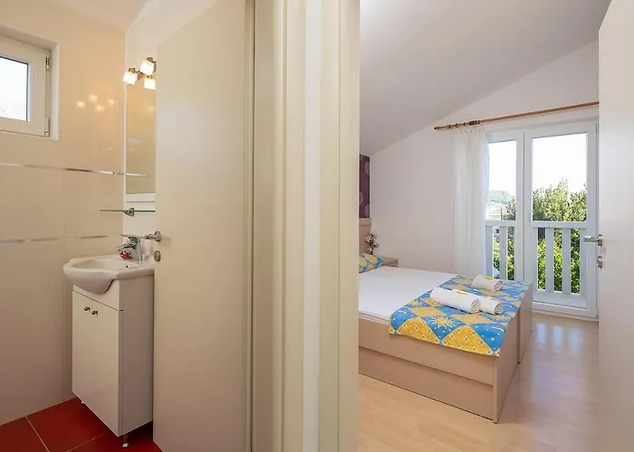 ホームステイ Kastelancic *